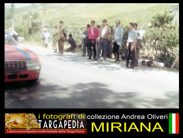 8 Lancia Fulvia Sport Competizione L.Cabella - G.Marini (1).jpg